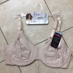 NEW Olga Luxury Lift Underwire Bra 40C